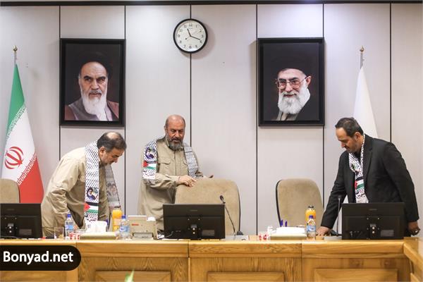 دیدار فرماندهان بسیج کارخانجات بنیاد مستضعفان با حسین دهقان 21