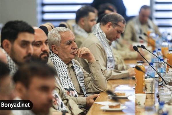 دیدار فرماندهان بسیج کارخانجات بنیاد مستضعفان با حسین دهقان 14