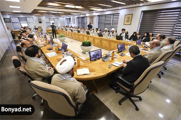 دیدار فرماندهان بسیج کارخانجات بنیاد مستضعفان با حسین دهقان 17